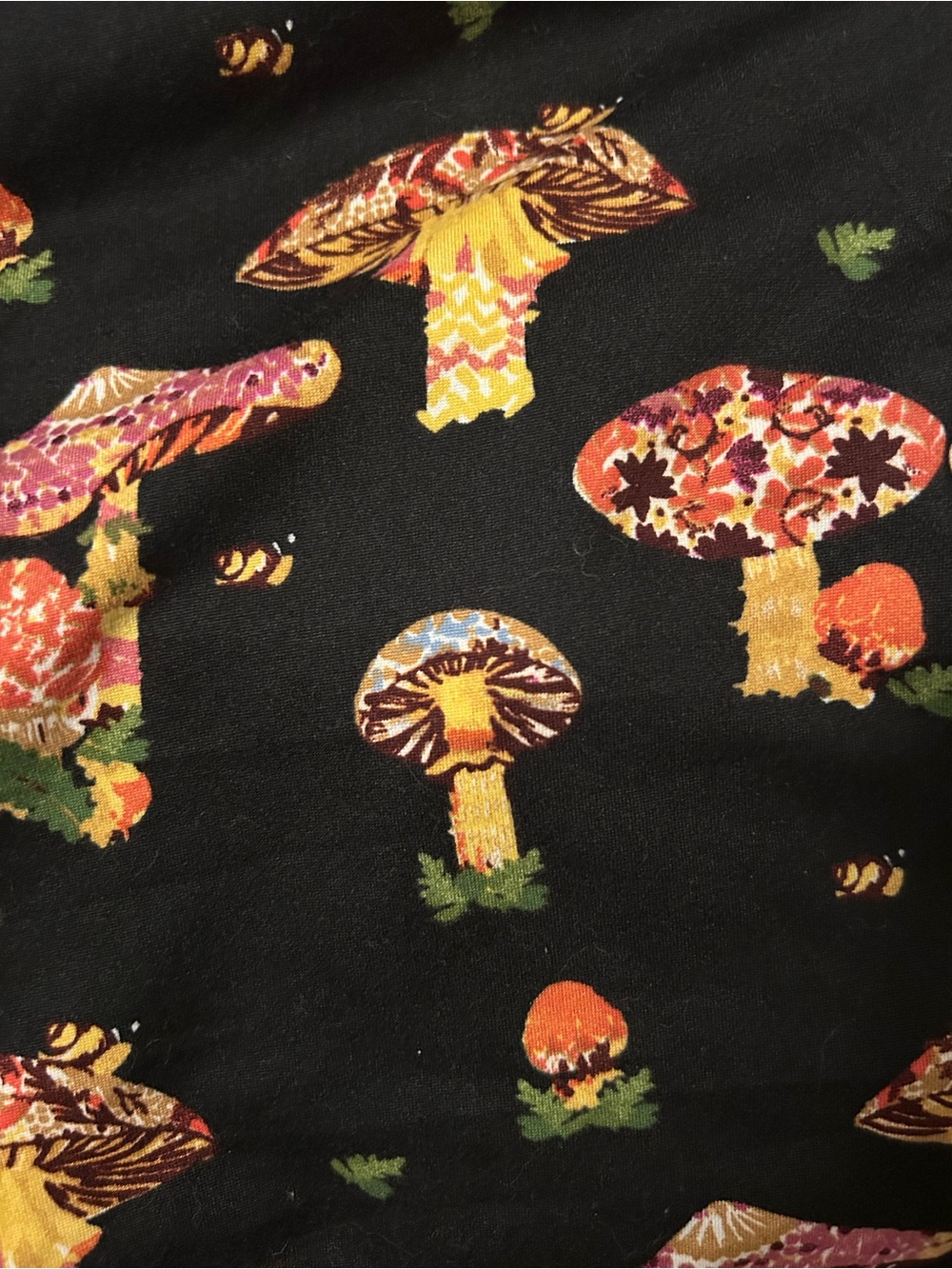HAUTE DREAMZ Mushroom Lounge Pajama Set - Picture 5 of 11